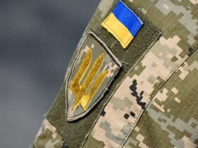 Військовослужбовець