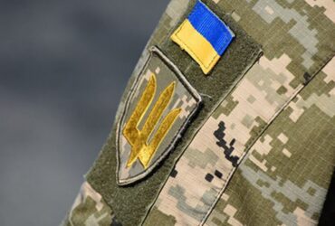 Військовослужбовець
