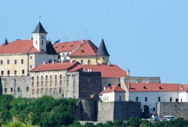 замок паланок