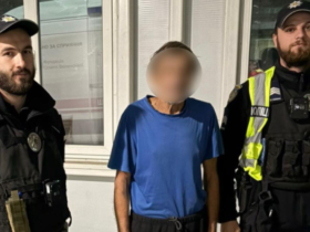 літній чоловік, інспектори