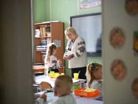 викладач, освітяни