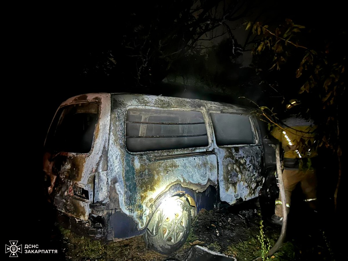 згоріло авто