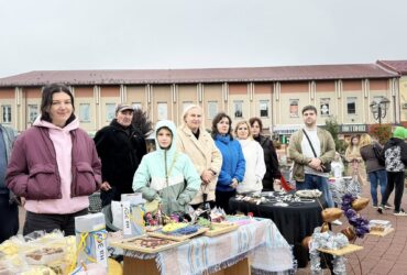 центральна площа, подія