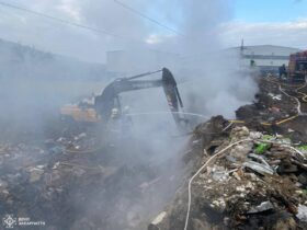 рятувальники, сміттєзвалище