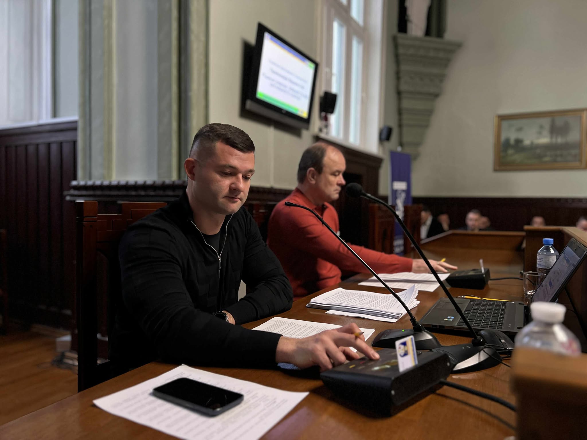 міська громада, чоловіки