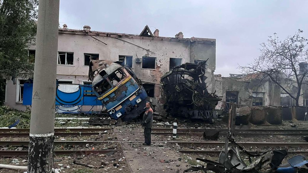 пасажири, потяг