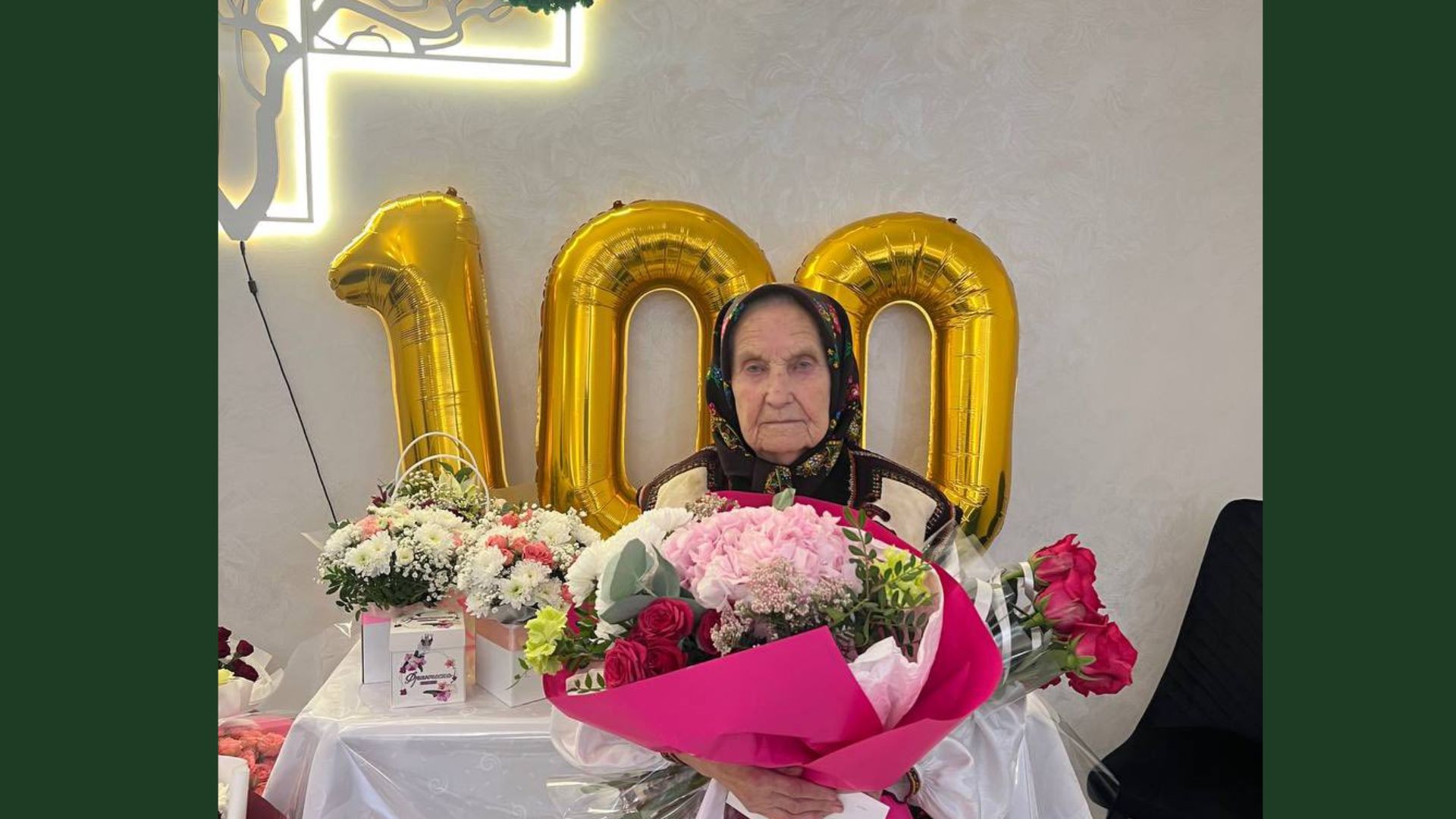 жінка, квіти