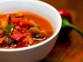 лечо с ковбасками по Закарпатські