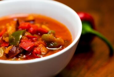 лечо с ковбасками по Закарпатські