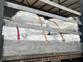 вантажівка, груз