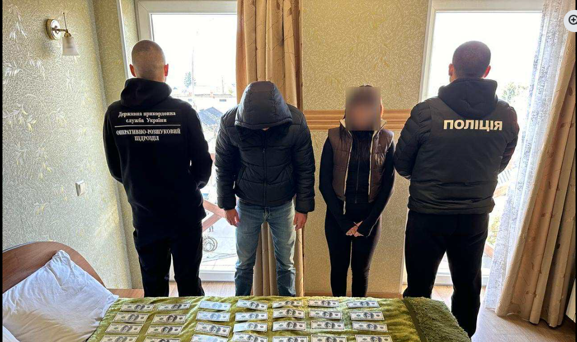 військовослужбовці, жінка