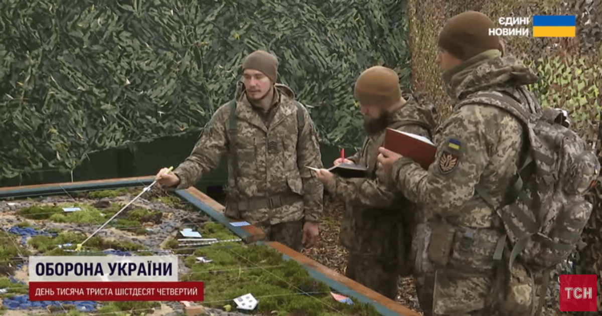 військові, ліс