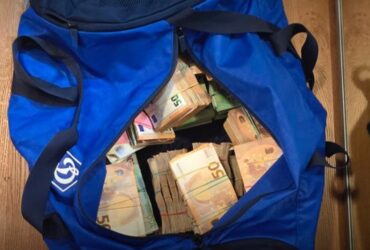 сумка, гроші