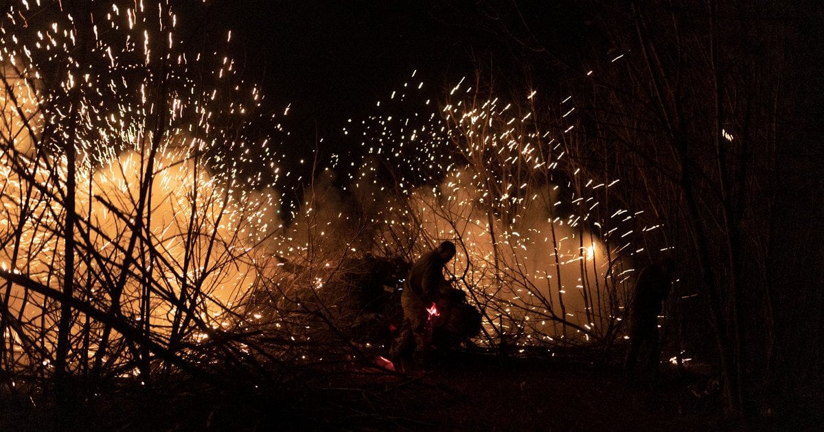 ніч, вибухи