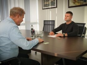 чоловіки, кабінет