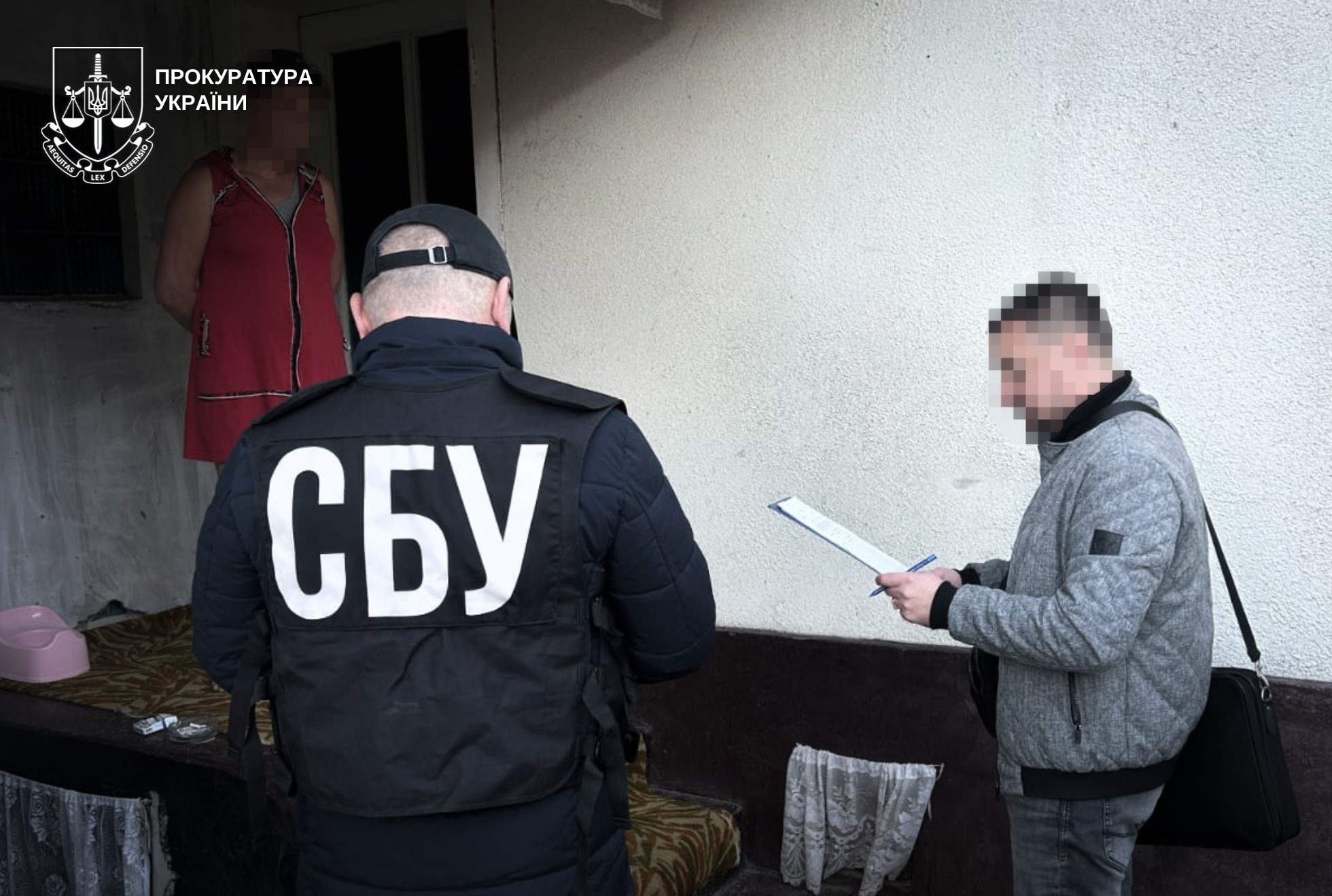 правоохоронці, жінка