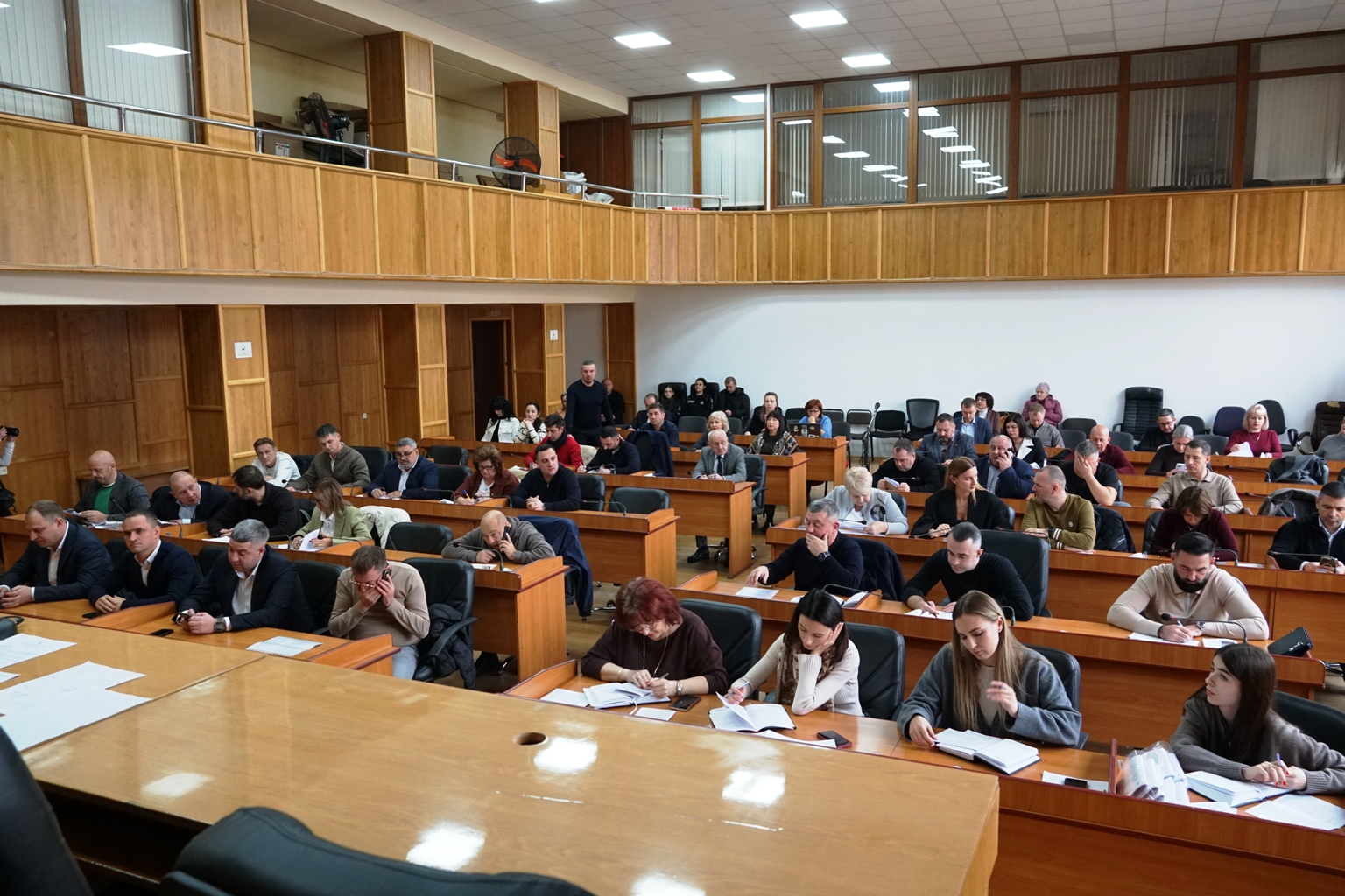 люди, сесія