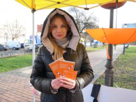 жінка, парасолька