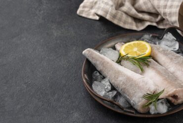 риба, лимон