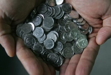 копійки, руки