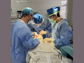 лікарі, операція