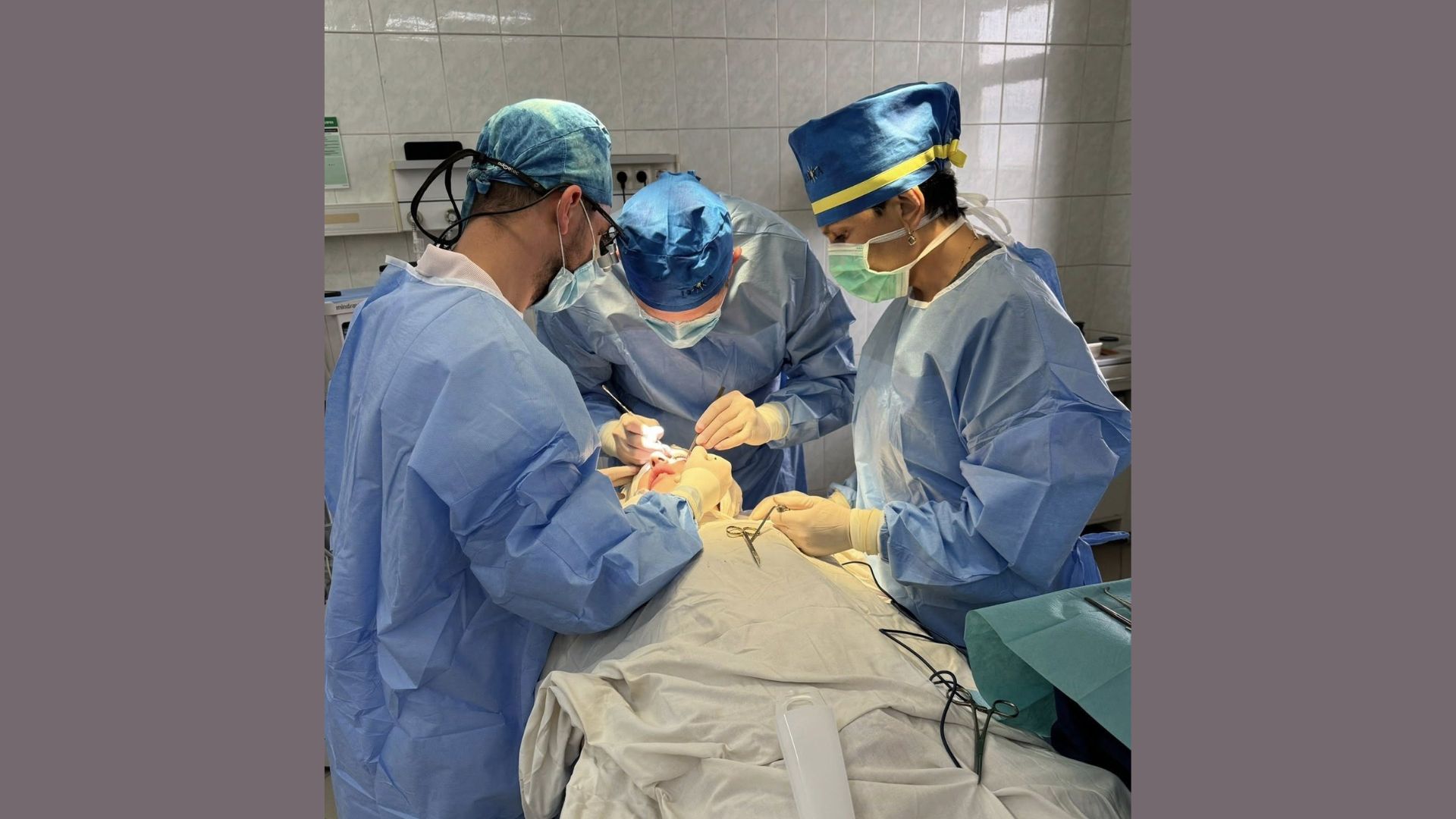 лікарі, операція