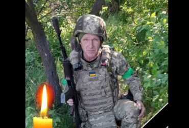 чоловік, ліс