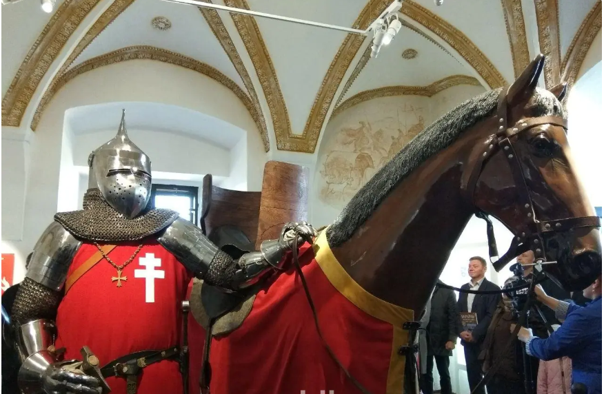 меморіальна кімната, кінь