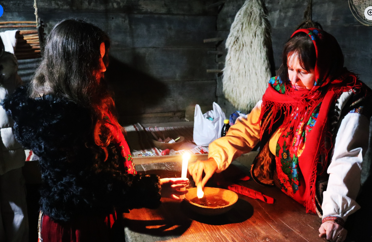 жінки, свічка