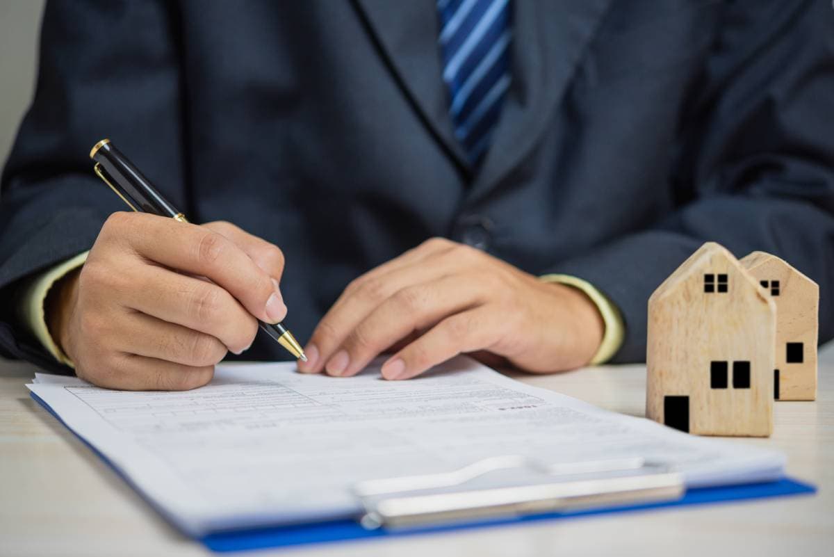 и сплатити пайову участь