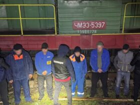 чоловіки, арешт