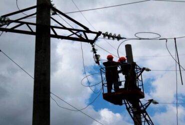 електрики, стовп