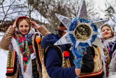 дівчата, подія