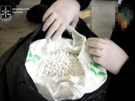 пігулки, руки