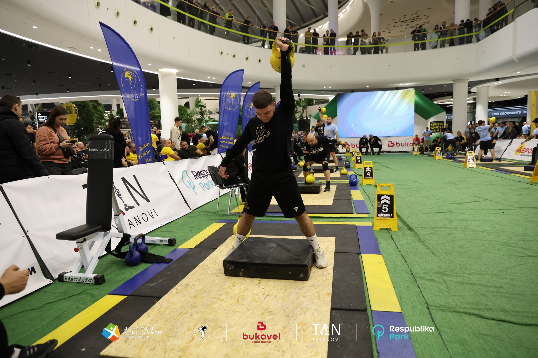 спортсмен, спортзал