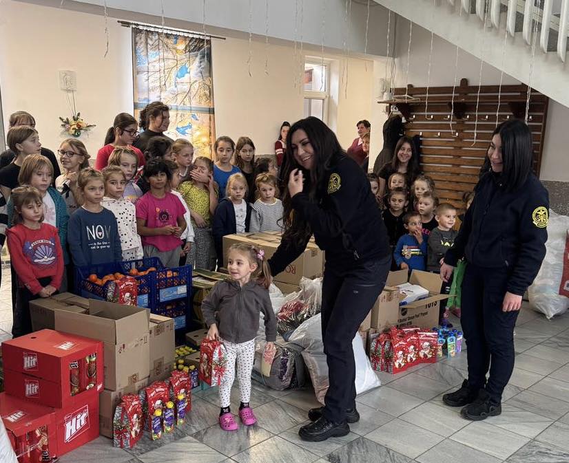 діти, пакунки