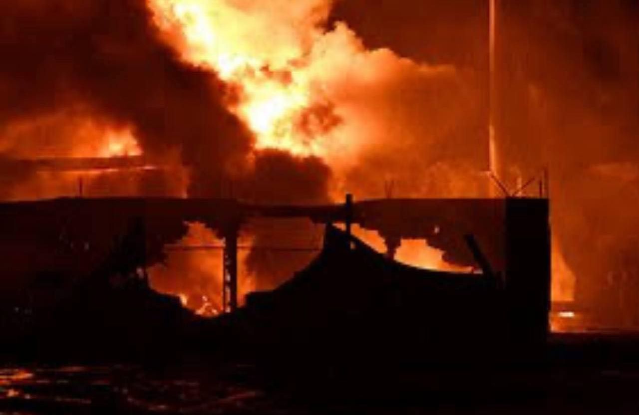 пожежа, ніч