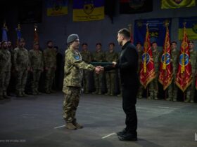 чоловіки, прапори, подія