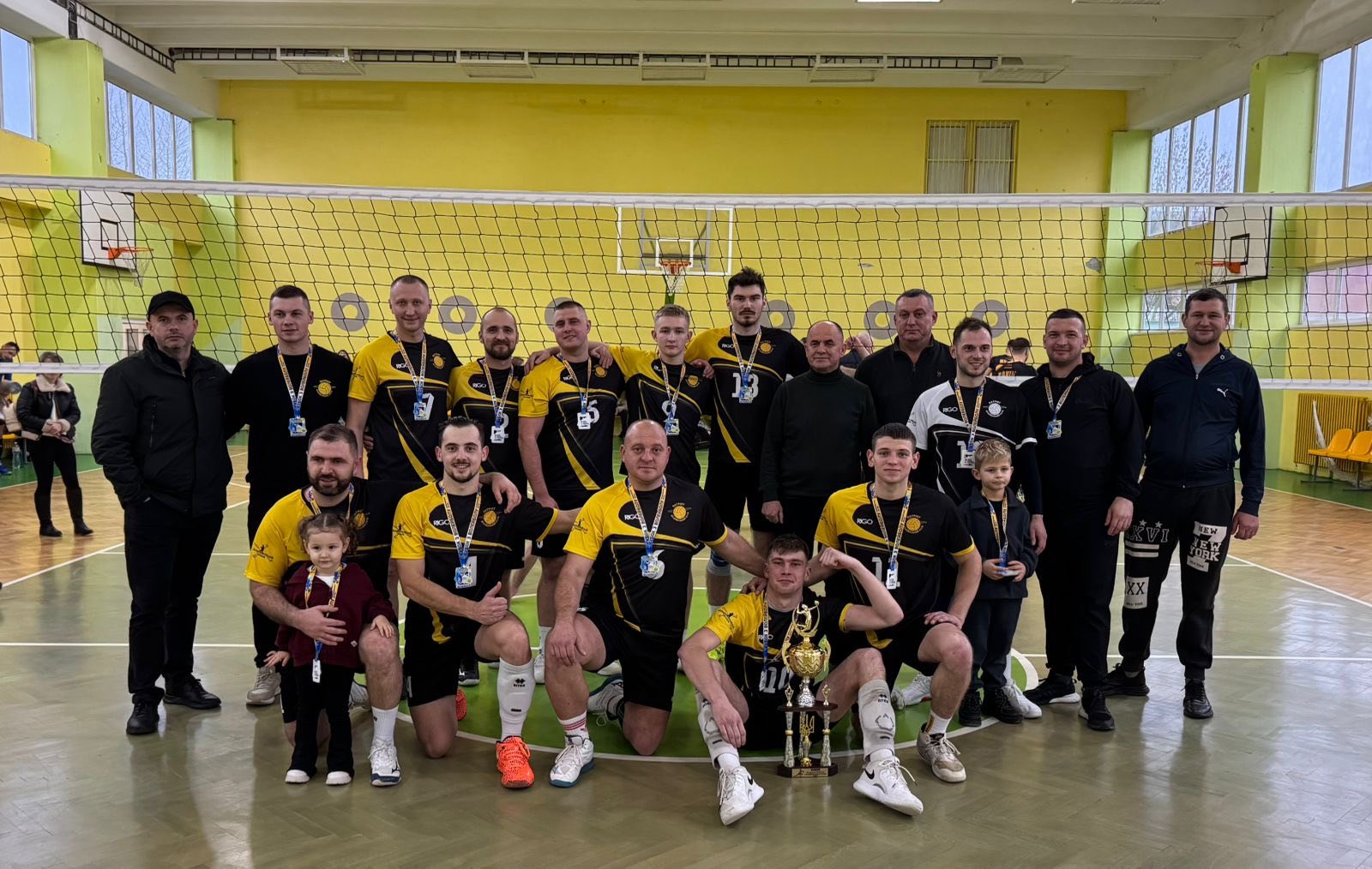 чоловіки, команда