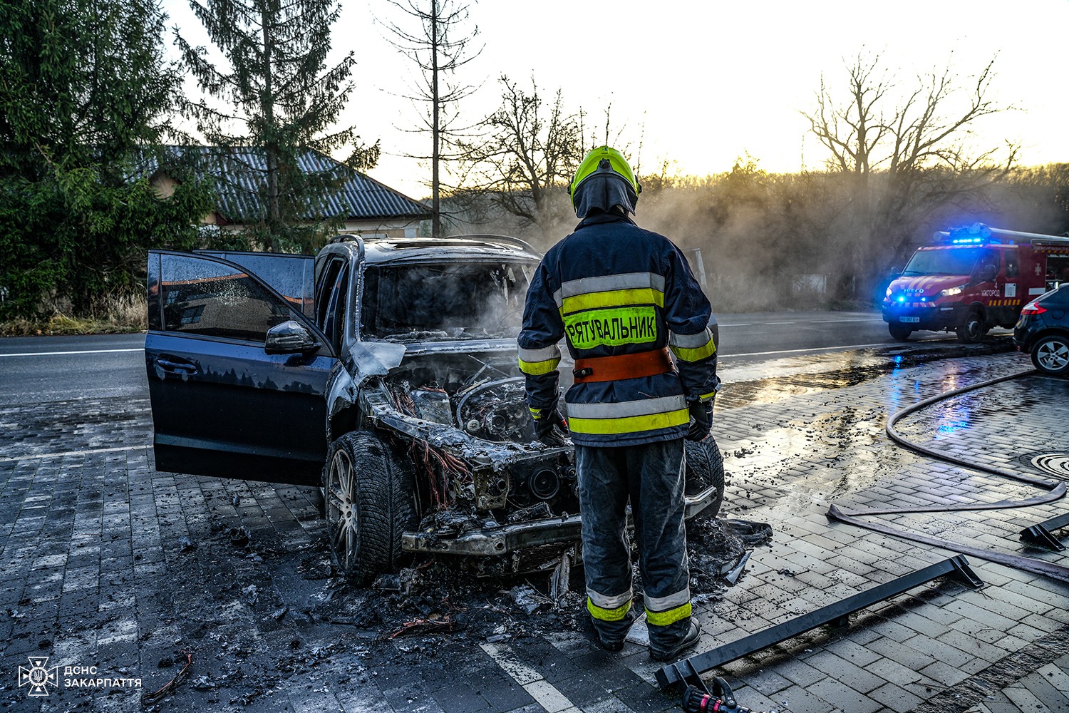 рятувальник, авто