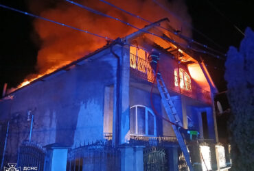 будинок, вогонь