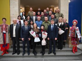 люди, винагорода