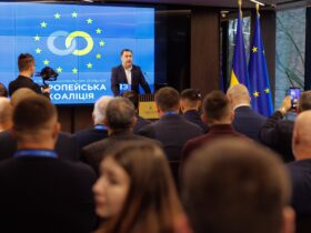 люди, екран, сцена