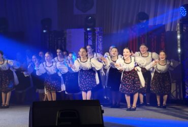 дівчата, танок