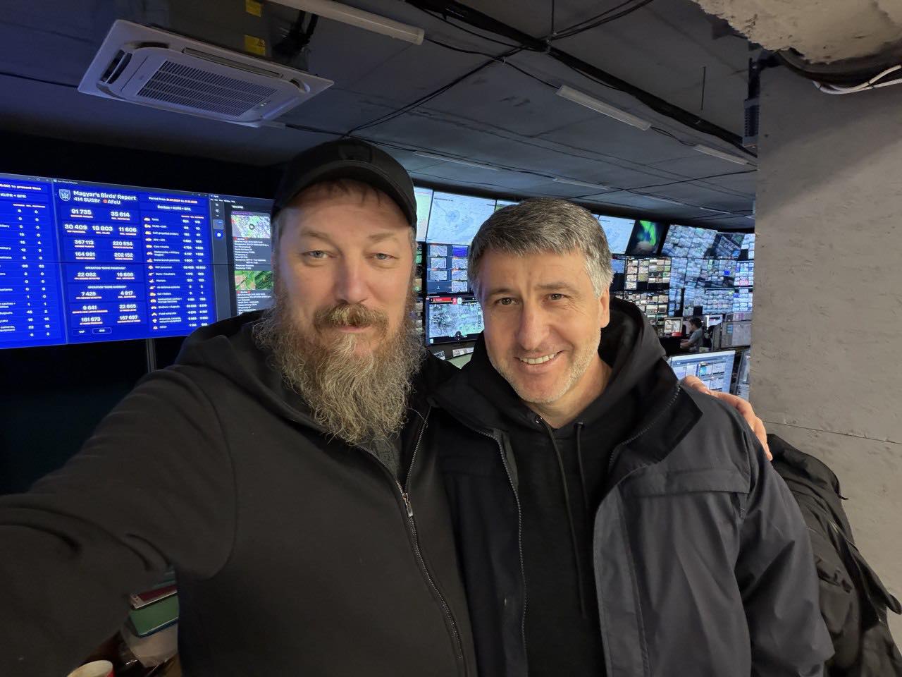 чоловіки, приміщення