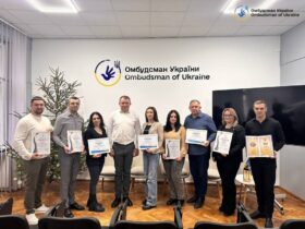 люди, приміщення, ялинка