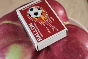 яблуко, сірники