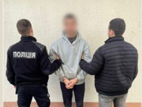 чоловіки, арешт