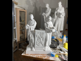 скульптура, стіл