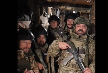 чоловіки, зброя